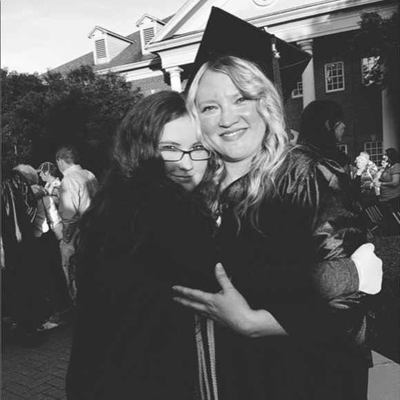 Meet your Posher, Bethany - Picture 2 of 4